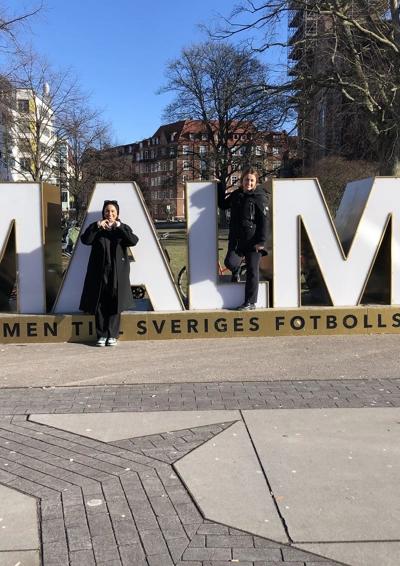 Billede af et stort skilt hvor der står Malmø