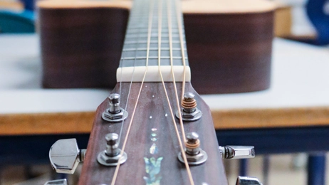 Guitar - Klik for at tilmelde dig